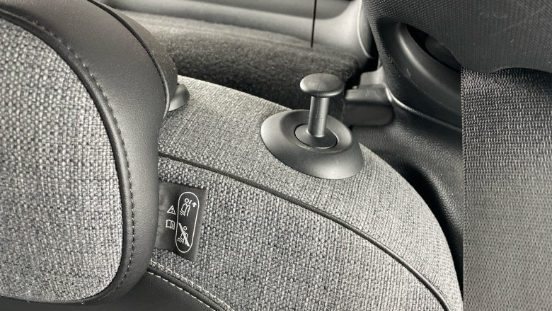 MINI Hatchback 135kW Cooper S Level 2 33kWh 3dr Auto Electric Hatchback